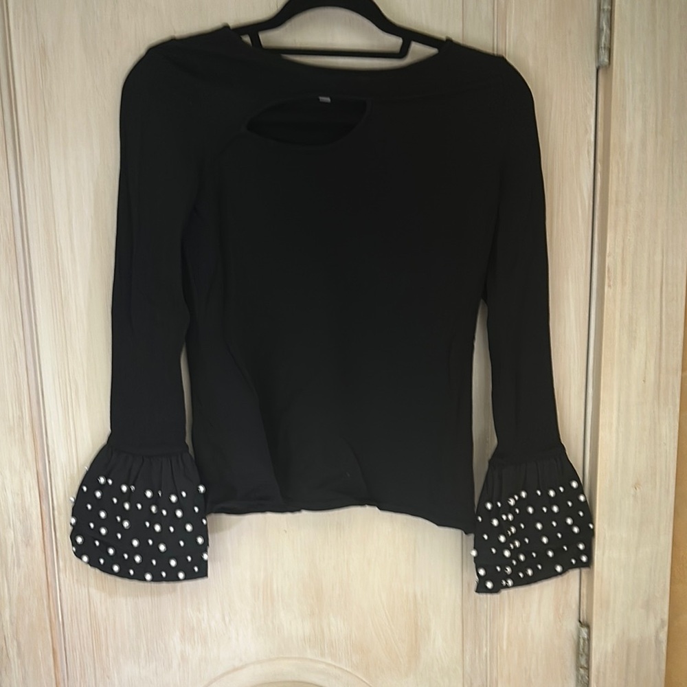 Marled XS Black Elegant Long Sleeve Top with Pearl Embellished Cuffs